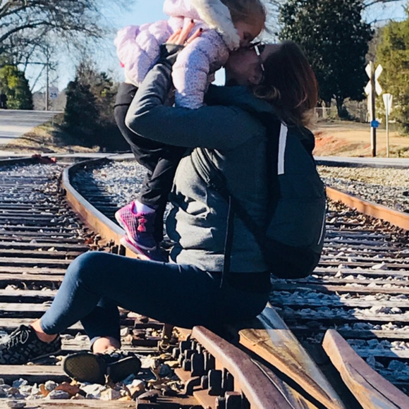 Meet your Posher, Michele - Picture 2 of 5